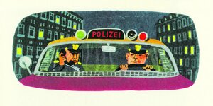 Zwei Polizisten im Streifenwagen