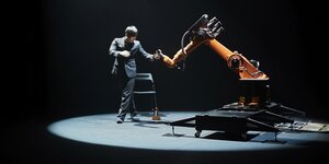 Mensch und Roboter "tanzen"