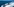 Ein U-Boot fährt im Meer