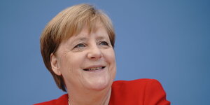 Angela Merkel lächelt