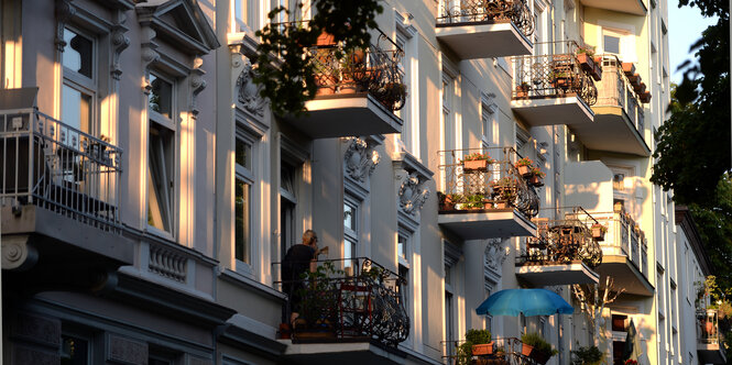 Balkone im Licht der untergehenden Sonne