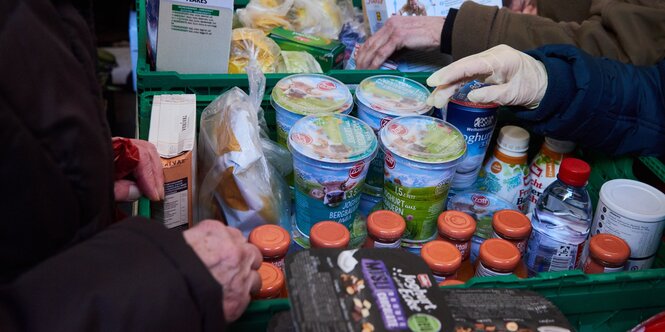 Berliner Tafel: Lebensmittel warten auf Abnehmer