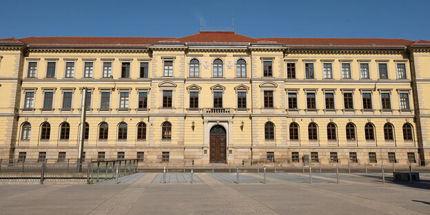 Das Gebäude des Landgerichts, in dem auch der sächsische Verfassungsgerichtshof seinen Sitz hat