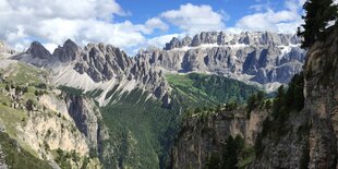 Die schweizer Alpen, die Region, in der das Jodeln wohl entstanden ist