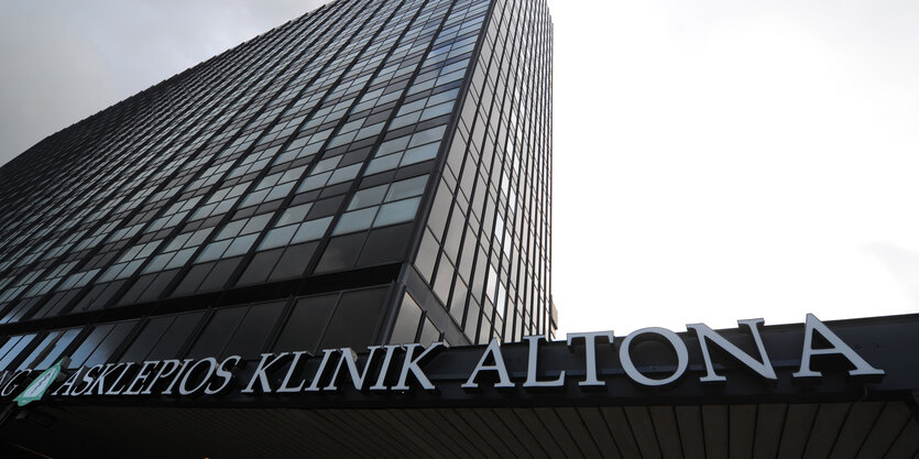 Der Eingang der Asklepios Klinik Altona