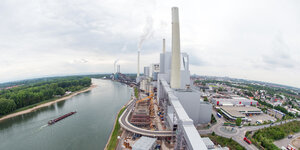 Eine Ansicht aus der Vogelperspektive auf das Kohlekraftwerk Mannheim