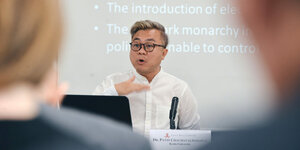 Pavin Chachavalpongpun spricht