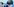 Ein Mann trägt eine Virtual-Reality-Brille