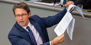 Andreas Scheuer spricht im Deutschen Bundestag