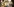 Fotos von zeitgenössischen Leuten liegen neben- und übereinander