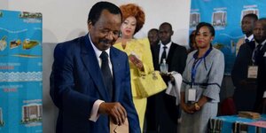 Präsidentenwahl am 7. Oktober 2018: Präsident Paul Biya bei der Stimmabgabe