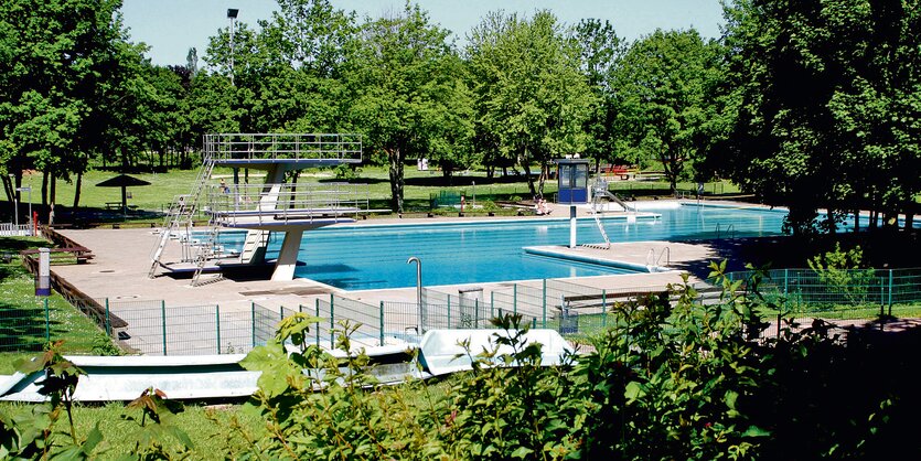 Das Freibad Aschberg in Hamburg-Hamm.