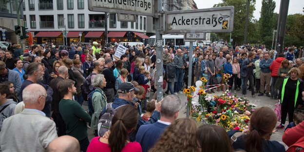 Trauerkundgebung an der Berliner Invalidenstraße am Samstagabend
