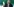 Juri Ganus bei einer Pressekonferenz. Er hält ein Papier hoch.
