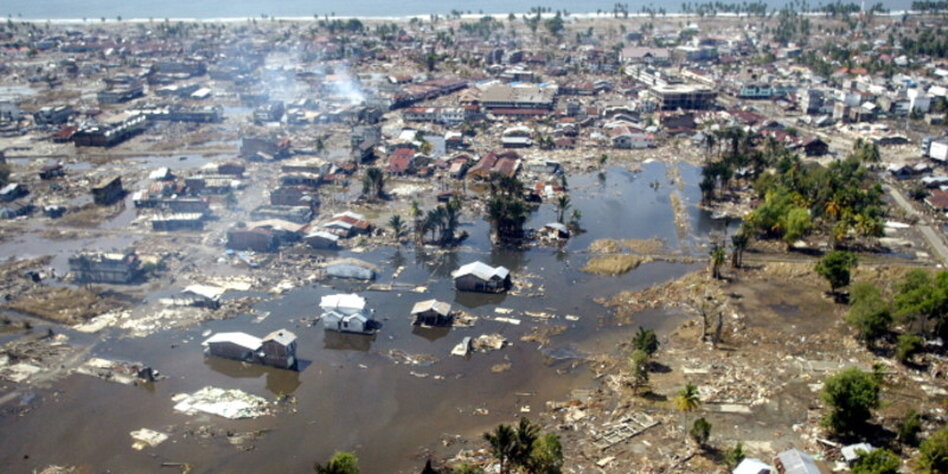 Tsunami-Entwarnung: Schwere Erdbeben In Indonesien - Taz.de