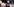 Die Kandidaten für den Parteivorsitz der SPD stehen bei der letzten Regionalkonferenz auf der Bühne und halten übergroße Ballons mit der Aufschrift "#UnsereSPD"