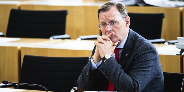 Bodo-Ramelow sitzt im Thüringer Landtag