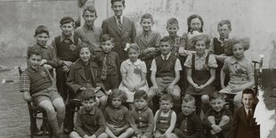 Gruppenfoto jüdischer Kinder und Jugendlicher, Deventer, 1942