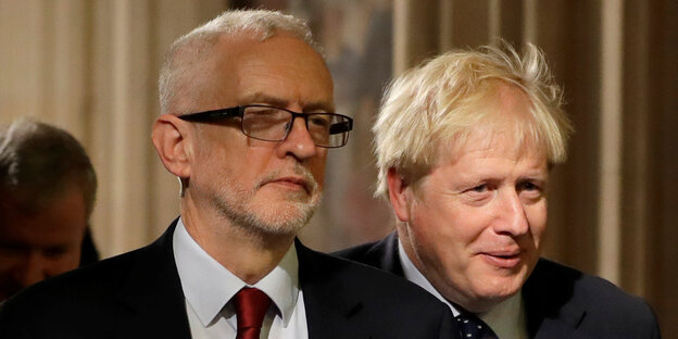 Jeremy Corbyn neben Boris Johnson