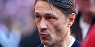 Skeptisch schauender Niko Kovac.