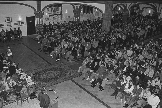 Im Dezember 1989 diskutierte das Neue Forum in der Gethesemanekirche.