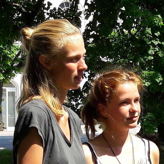 Portrait von Caroline Kuhn und Franziska Schmitt