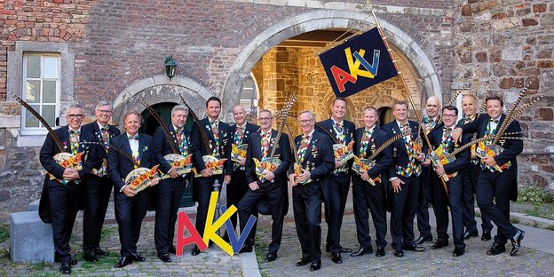 Gruppenfoto vom Elferrat des Aachener Karnevalsvereins