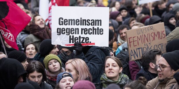 Protest gegen AfD-Demo in Kreuzberg