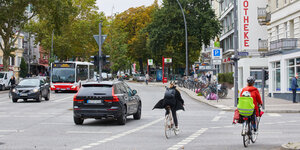 Radfahrer*innen auf der Osterstraße in Hamburg-Eimsbüttel