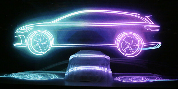 Zeichnung eines Autos aus Leuchtröhren