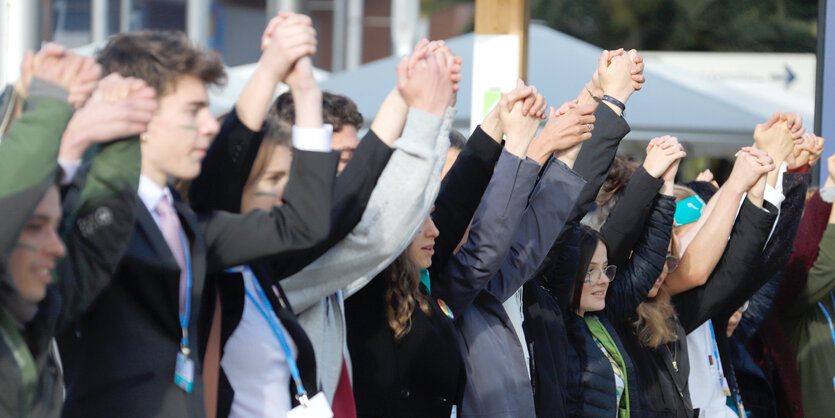 Junge, internationale Klimaaktivisten in Madrid