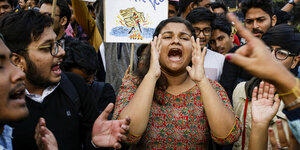 Studierende protestieren in Indien