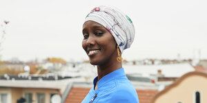 Fatuma Musa Afrah über den Dächern von Berlin