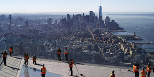 Blick von Hochhaus auf Manhatten