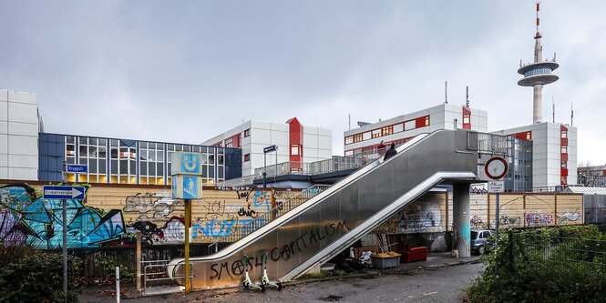 Stadtansicht mit U-Bahnhof und ETEC-Gebäude