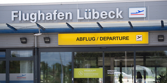 Abflugshalle am Flughafen Lübeck