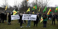 Libyen-Konferenz in Berlin: Erdoğan-Gegner heißen ihren Feind mit kurdischen Fahnen und Spruchbändern gar nicht willkommen