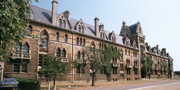 Blick auf die Hauptfront des Christ Church College in Oxford