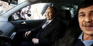 Links im Bild Algeriens ehemaliger Präsident Abdelaziz Bouteflika und sein Bruder Said.