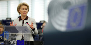 Ursula von der Leyer hält eine Rede im Europäischen Parlament