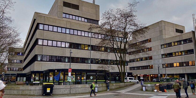 Der Wiwi-Bunker der Uni Hamburg.