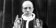 Die undatierte Aufnahme zeigt Papst Pius XII.