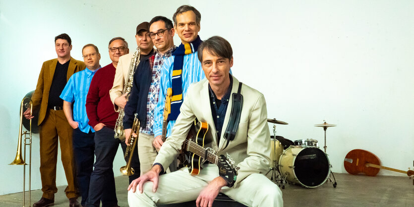 bernd Hartwich, zweiter von Links mit seiner Band Der Englische Garten