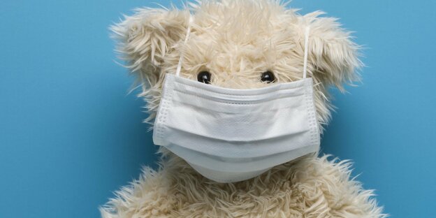 Teddybär mit Atemschutzmaske