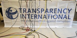 Banner von Transparency International