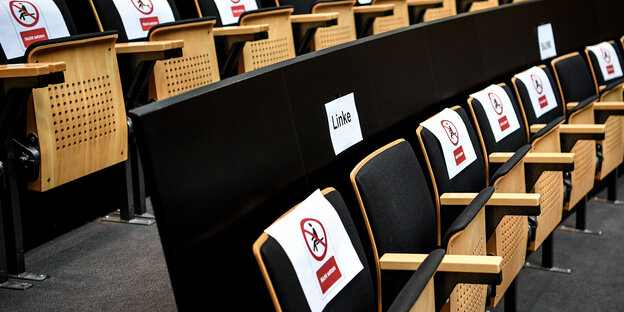 Leere Sitze im Berliner Abgeordnetenhaus