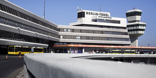 Blick auf das Terminal vom Flughafen Tegel