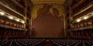 ein leerer Theatersaal