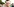 eine junge Frau mit den polnischen Nationalfarben weiß und rot im Gesicht