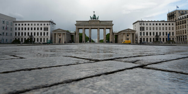 Kein mensch steht vor dem Brandenburger Tor